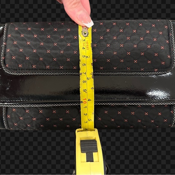 Brand New Classy Evening Purse with Gold/Black Chain Shoulder Strap. - Picture 5 of 9